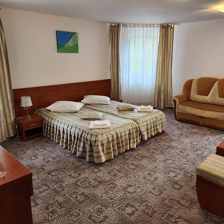 Casa Minerva Hotel Szászbuda Kültér fotó